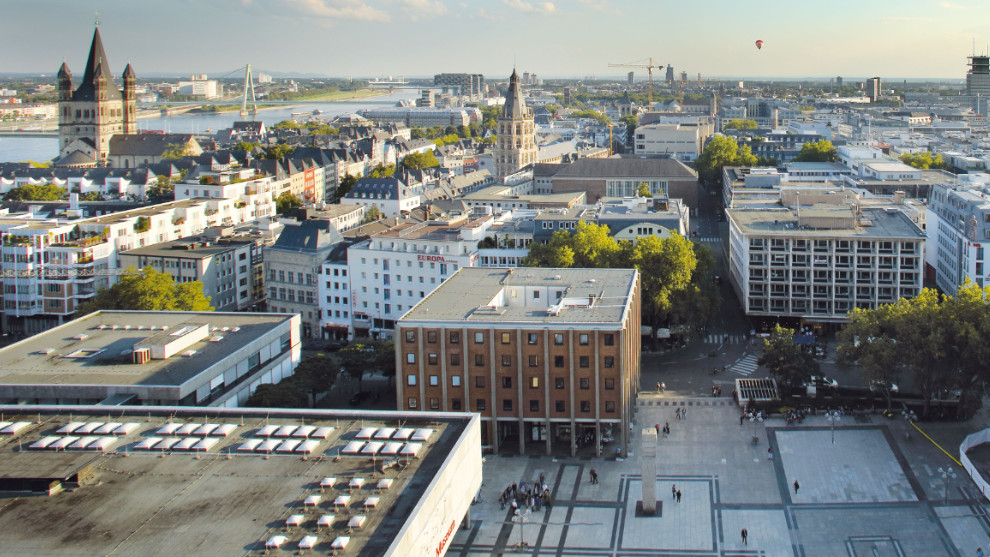 Luftaufnahme Roncalliplatz und angrenzende Altstadt