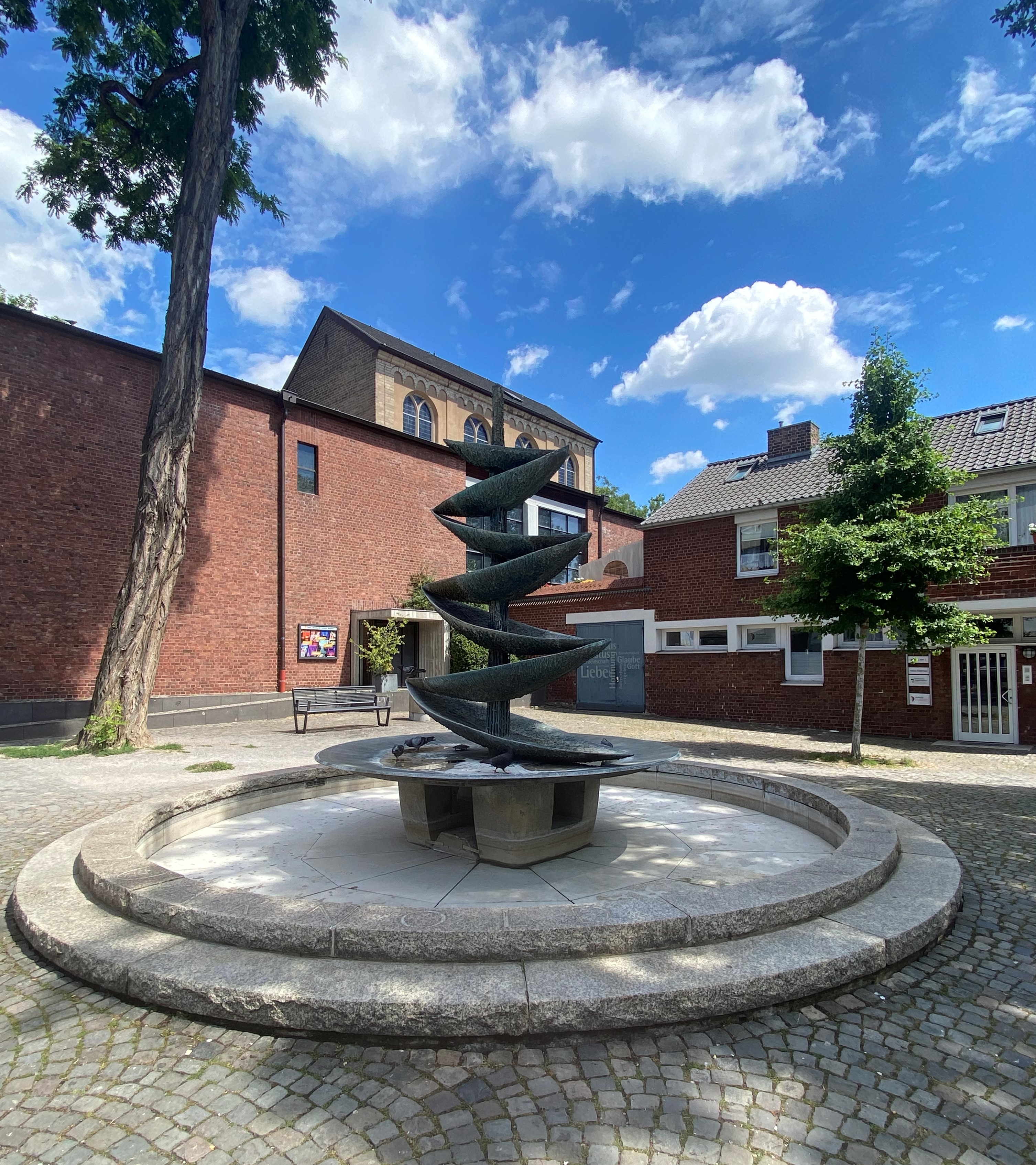 Arnold-von-Siegen-Brunnen