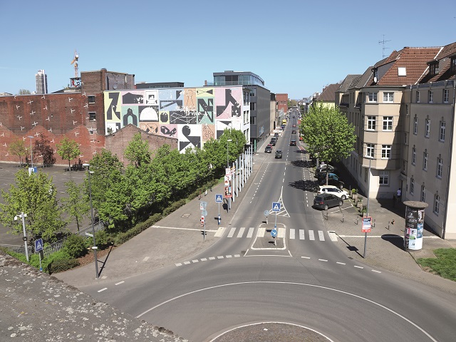 Blick von der Zoobrücke auf die Deutz-Mülheimer Straße , © Stadt Köln/Dirk Dratsdrummer