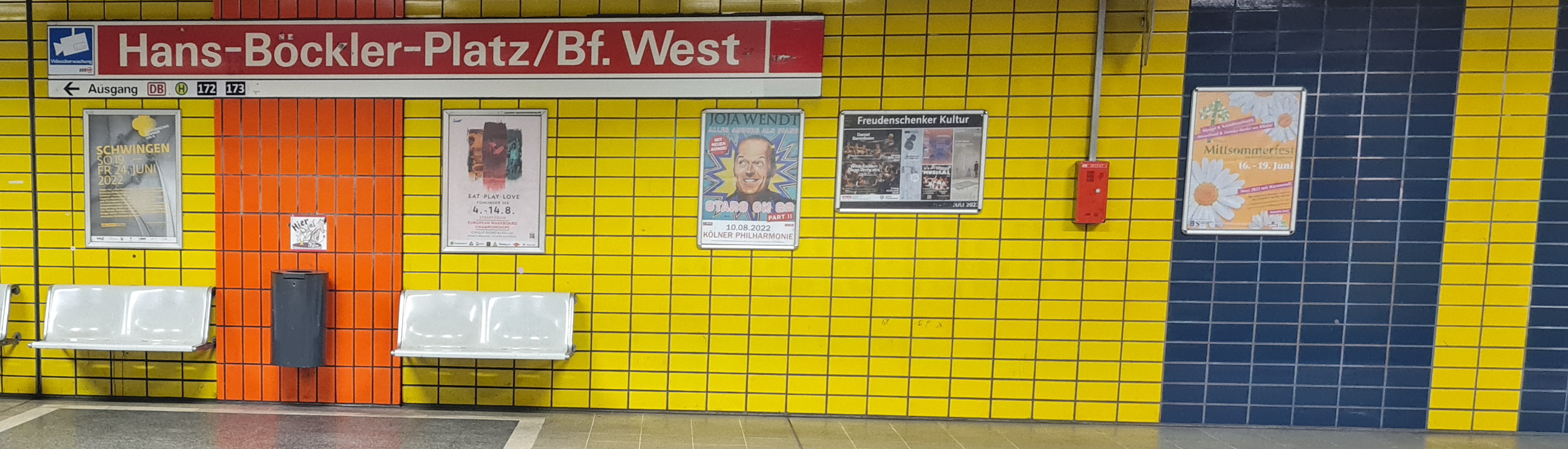 Gleis und des Bahnsteig der Stadtbahnhaltestelle Hans-Böckler-Platz/Bahnhof West
